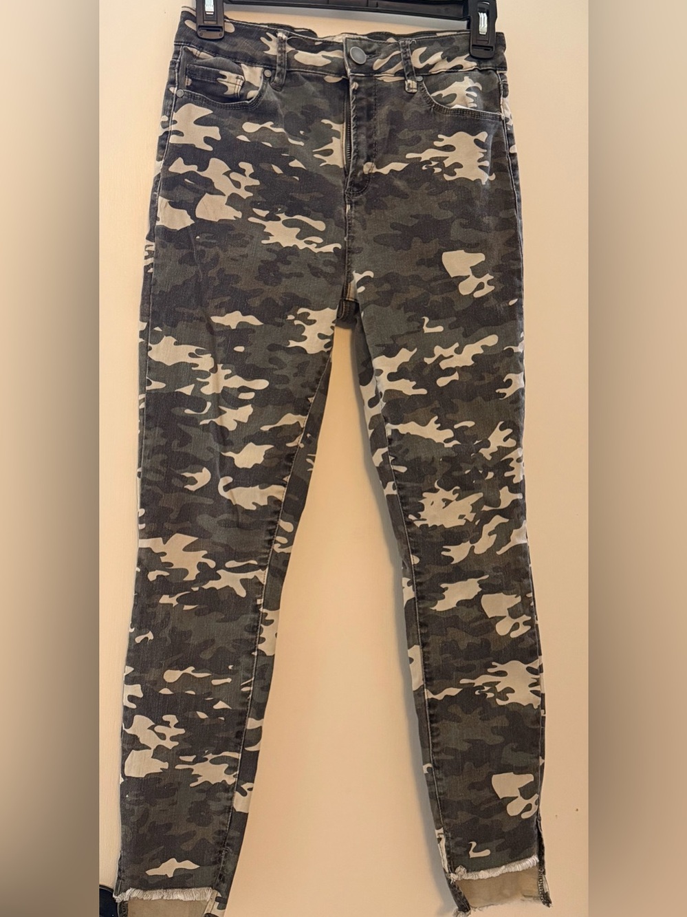 Gianni Bini Juniors Camo Jeans green and brown